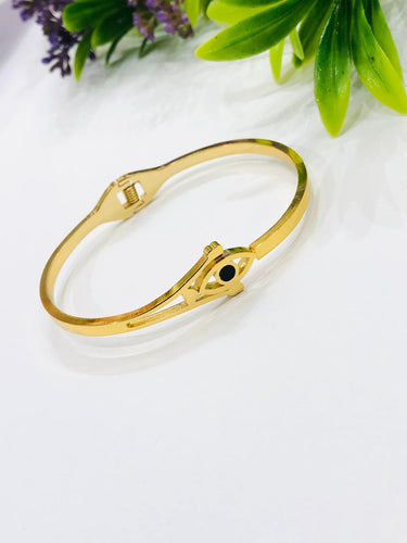Golden Eye Bracelet